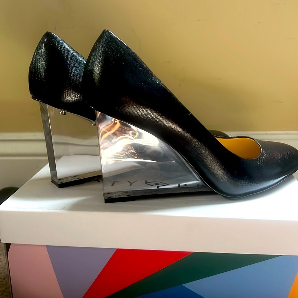 Katy Perry The Mira Translucent heels